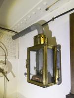 Ligne Maginot - Lampe de casemate EPERVIER GILLET & Cie (EPERVIER GILLET) - Lampe EPERVIER GILLET & Cie. Au dessus le tuyau (Fumivore) pour l'évacuation des fumées