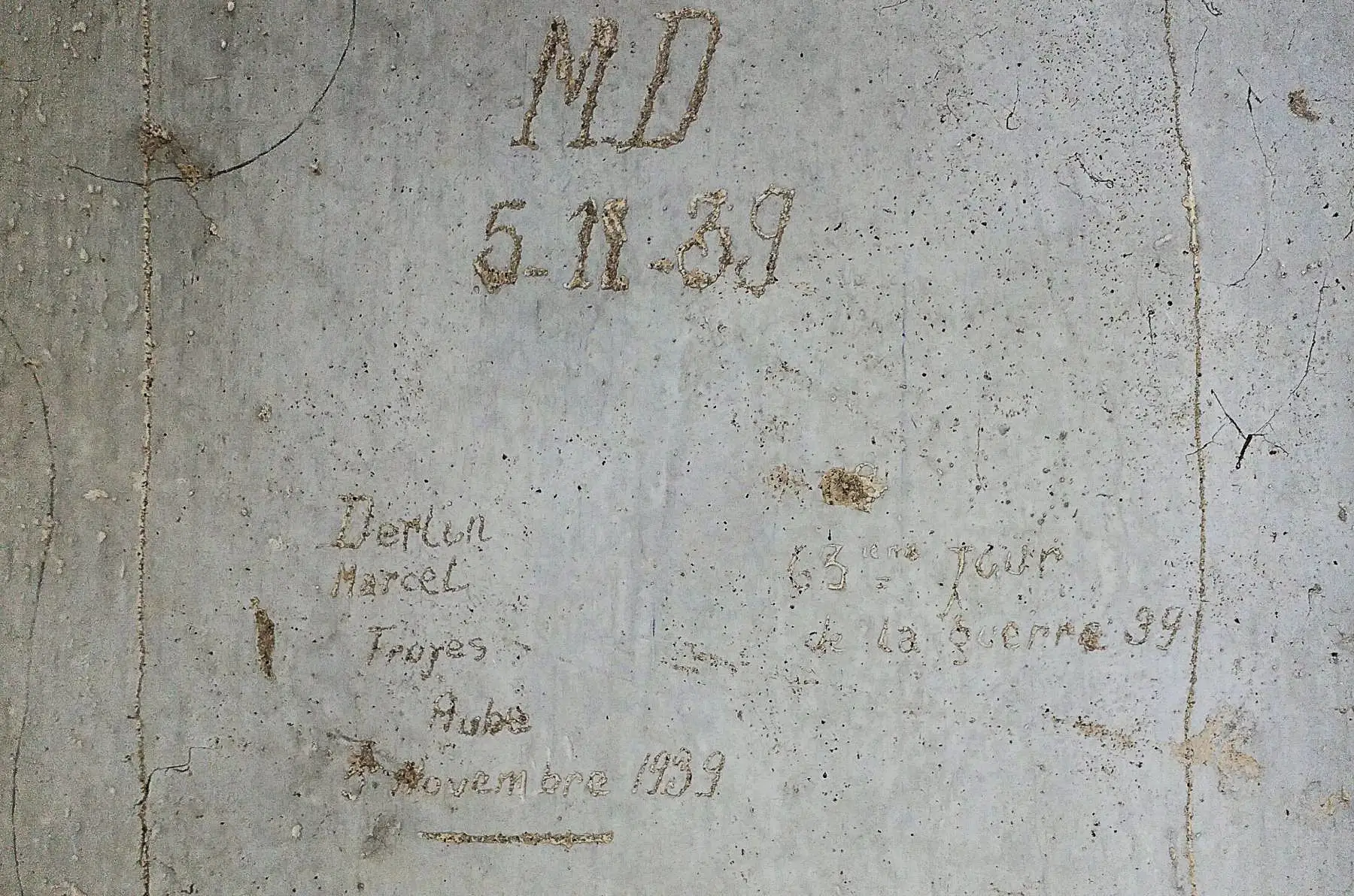 Ligne Maginot - I11 - (Abri) - Marcel Derlin
Troyes, Aube
5/11/39 '63 éime jour de la guerre 39'