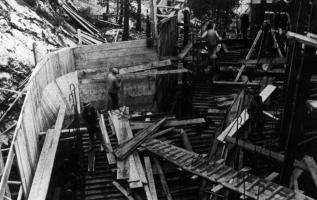 Ligne Maginot - CAP MARTIN - (Ouvrage d'artillerie) - Construction du bloc 3
Mise en place des coffrages avant la coulée du bloc