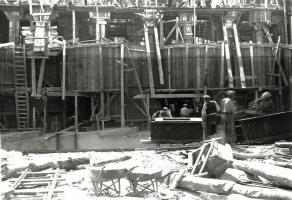 Ligne Maginot - ROQUEBRUNE - CORNILLAT - (Ouvrage d'artillerie) - Construction du bloc 3
Acheminement des embrasures des mortiers de 75