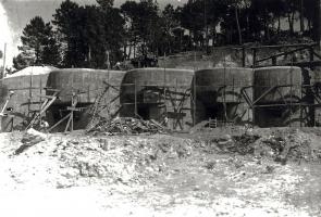 Ligne Maginot - ROQUEBRUNE - CORNILLAT - (Ouvrage d'artillerie) - Construction du bloc 3
Le bloc 3 brut de décoffrage.
