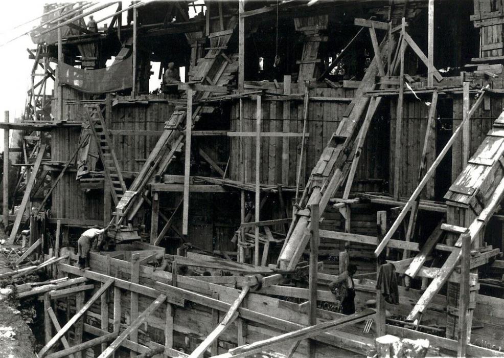 Ligne Maginot - ROQUEBRUNE - CORNILLAT - (Ouvrage d'artillerie) - Construction du bloc 3
Coffrage terminé