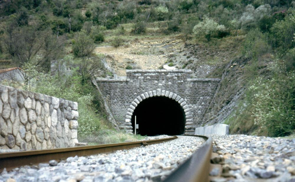Ligne Maginot - GRAZIAN Sud (Tunnel de ) (Blockhaus pour arme infanterie) - Etat actuel, les embrasures ont été supprimées