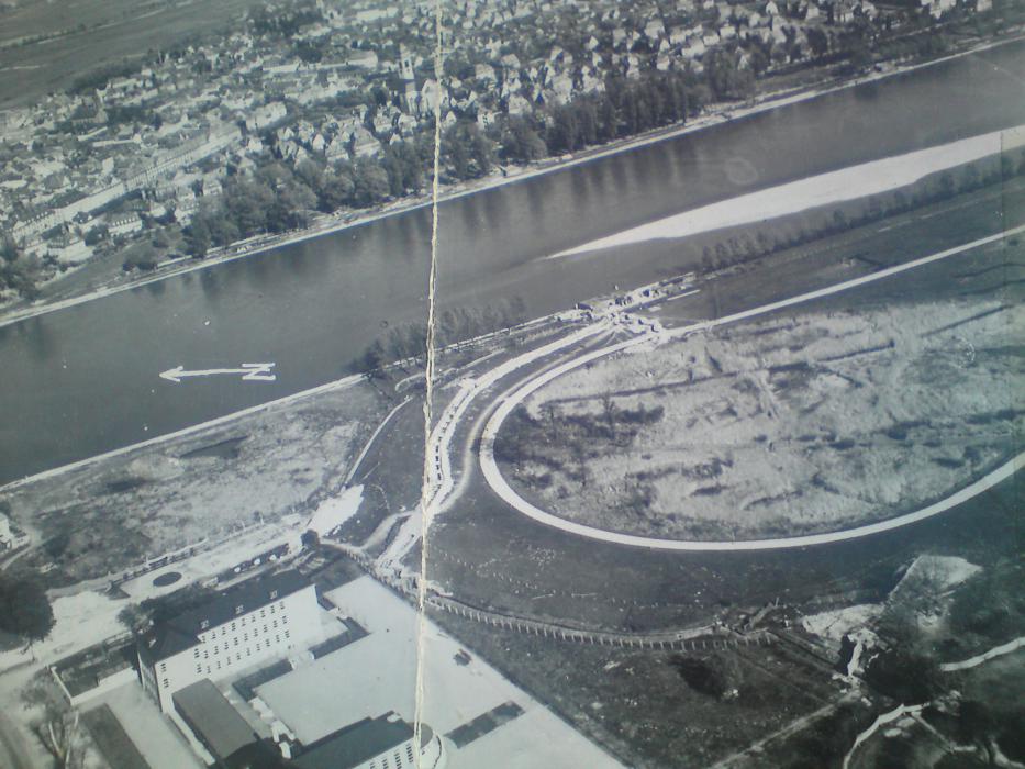 Ligne Maginot - CHAMP DE COURSES - (Casemate d'infanterie - double) - Photo aérienne
Les organisations défensives autour de l'hippodrome sont bien visibles
