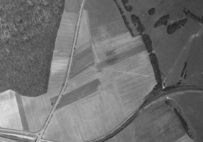 Ligne Maginot - 27A - (Chambre de coupure) - Le tracé des câbles est clairement visible sur la photo.