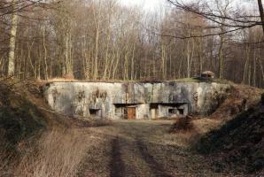 Ligne Maginot - Petit ouvrage d'infanterie du BOIS de BOUSSE - L'entrée de l'ouvrage