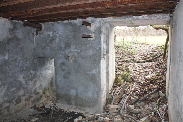 Ligne Maginot - FUERST 4 - (Blockhaus pour canon) - Les entrées et les restes de ventilation