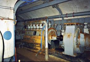 Ligne Maginot - Ouvrage du CASTILLON - L'usine électrique
Moteur SMIM type 6SR18 délivrant 125 CV