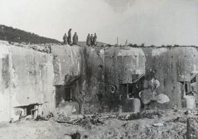 Ligne Maginot - HOCHWALD - (Ouvrage d'artillerie) - Bloc 6 
Photo allemande de juillet 1940