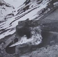 Ligne Maginot - LAVOIR - (Ouvrage d'artillerie) - Bloc 2
Essais au lance flamme effectuées les 16 et 17 avril 1940 selon les sources
