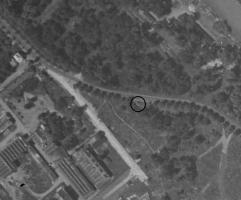 Ligne Maginot - Blockhaus de PONT DU RHIN CENTRE 4 - Le bloc apparait encore sur cette photo de 1951, mais n'est plus visible sur celle de 1956.