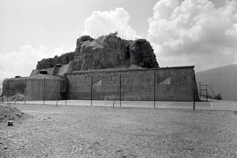 Ligne Maginot - Ouvrage d'artillerie de RIMPLAS - Bloc 5 et mur d'escarpement