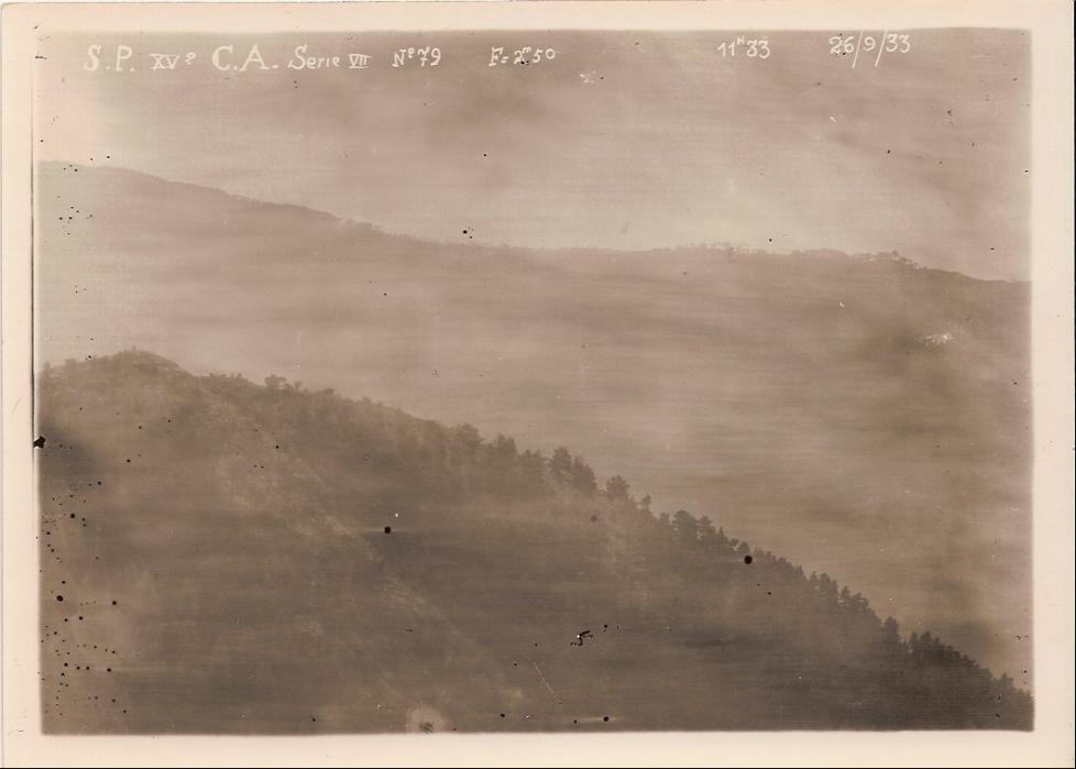 Ligne Maginot - Observatoire de la Cime d'Anan - Photo n°79 - Photo des travaux menés par les italiens prise depuis l observatoire de la Cime d Anan en 1933