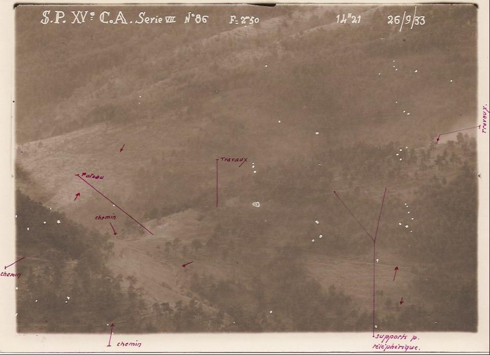 Ligne Maginot - Observatoire de la Cime d Anan - Photo n°86 - Photo des travaux menés par les italiens prise depuis l observatoire de la Cime d Anan en 1933