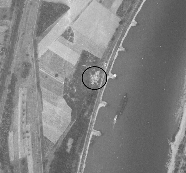 Ligne Maginot - Casemate 32/1 FORT MORTIER - La même en 1947, détruite.