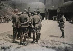 Ligne Maginot - Ouvrage d'artillerie du KOBENBUSCH - Photo prise lors de la reddition de l'ouvrage
