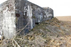 Ligne Maginot - A22 - (Blockhaus pour canon) - Le créneau à l'extérieur