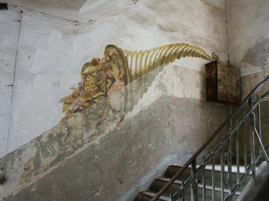 Ligne Maginot - LANGENSOULTZBACH - (Camp de sureté) - Bâtiment B
Cage d'escalier
Peinture murale du casernement