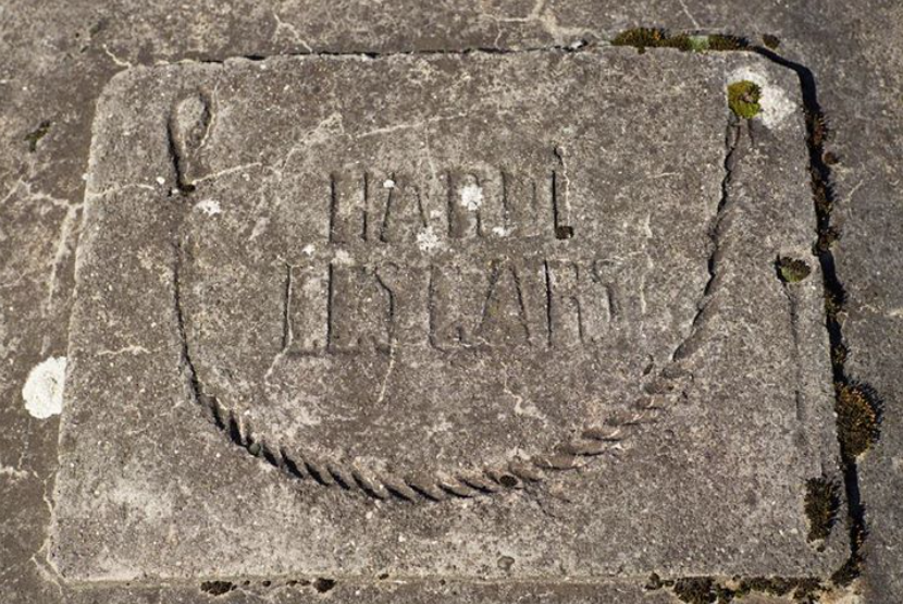 Ligne Maginot - SAINT HUBERT 2 - (Blockhaus pour arme infanterie) - Le cartouche restant, avec l'inscription 'Hardi les Gars'