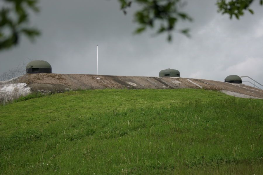 Ligne Maginot - Petit ouvrage d'infanterie A5 - BOIS du FOUR - Les cloches en superstructure