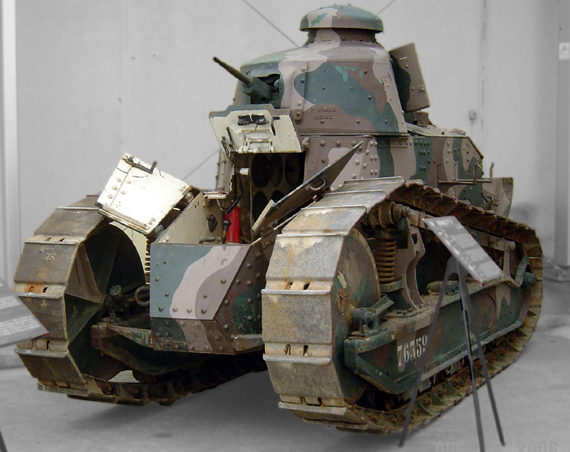 Ligne Maginot - Char Renault  FT - Dans sa version FT 31 modifiée, la mitrailleuse Hotchkiss a été remplacée par une mitrailleuse MAC 31
