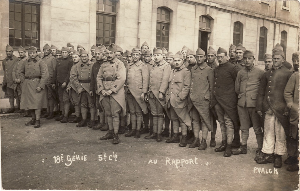 Ligne Maginot - 18° Génie, la 5° Cie - Photo prise le 20 novembre 1923, 
légende : Photo prise au rassemblement d'1h dans la cour de la caserne Molitor