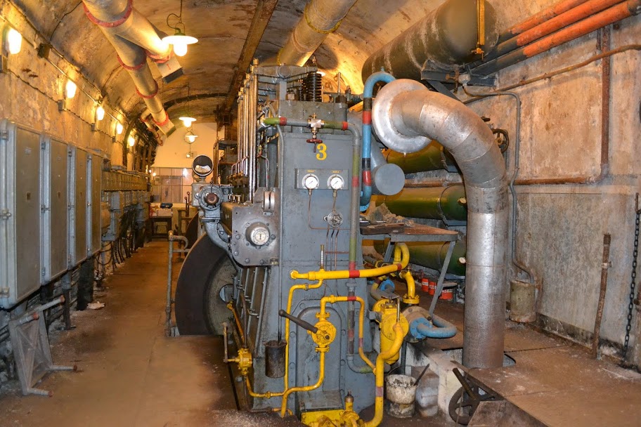 Ligne Maginot - GALGENBERG - A15 - (Ouvrage d'artillerie) - L'usine électrique
Groupe électrogène à moteur SGCM G3VU42
