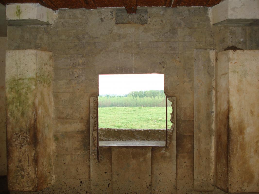 Ligne Maginot - Casemate A93 - CHYBERCHAMP - L’intérieur, embrasure d'artillerie