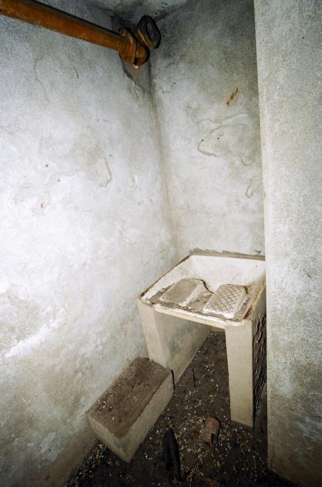 Ligne Maginot - CAPO BIANCO Sud (Casemate d'infanterie) - Les toilettes