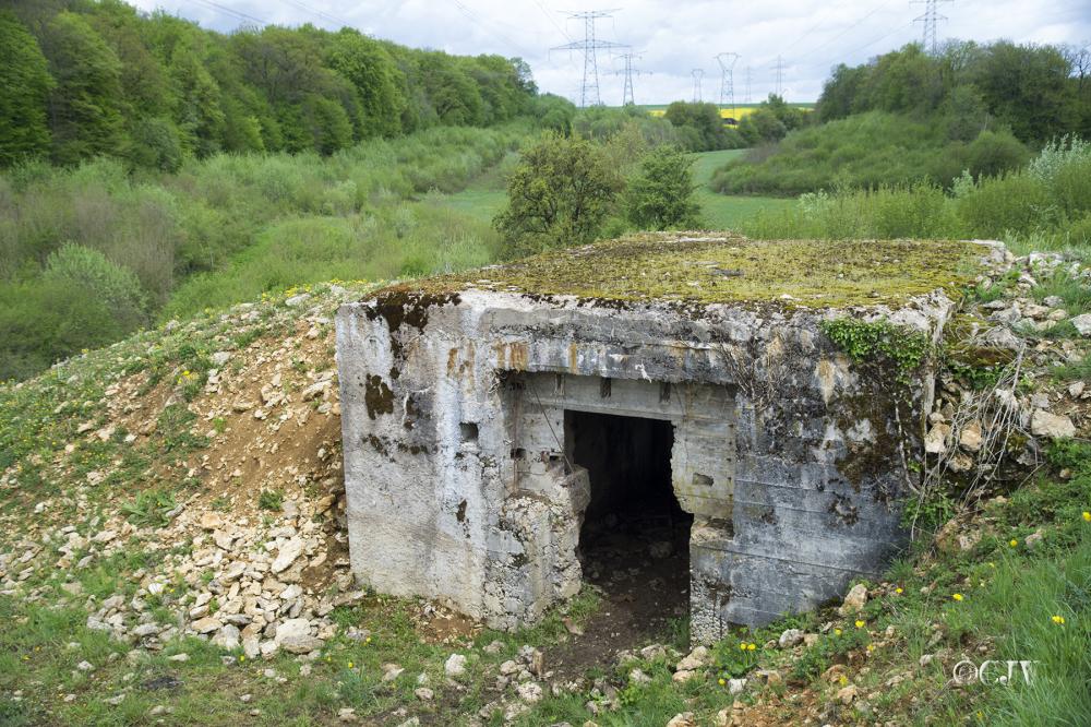 Ligne Maginot - DB241 - (Blockhaus pour canon) - L'entrée