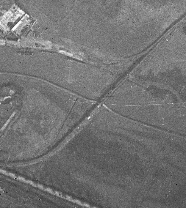 Ligne Maginot - 21LM(VF) - (DMP - Dispositif de Mine Permanent) - Le pont-rail du Boullonais est bien visible, mais point de blockhaus aux alentours