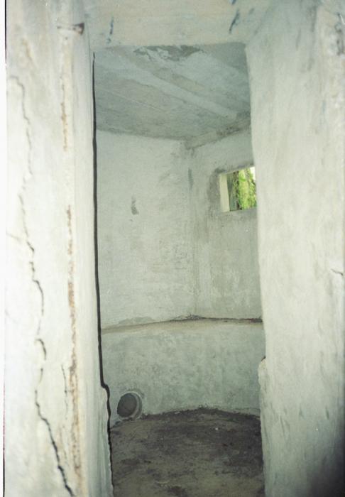 Ligne Maginot - Blockhaus SAINT OUEN Nord - Le créneau vu de l'intérieur