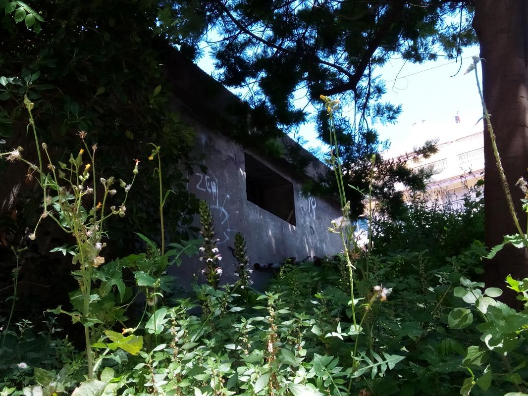 Ligne Maginot - GARE de MENTON (Blockhaus pour arme infanterie) - Le bloc de ventilation de la casemate