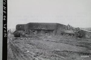 Ligne Maginot - Casemate d'Infanterie MC 24 - Photo prise le 01 dec 1944
Signal Corp ref : ETO HQ 44 28096
