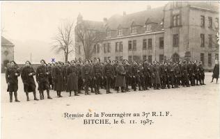 Ligne Maginot - CASERNE TEYSSIER - 37°RIF - (Camp de sureté) - remise de la fourragère au 37° Régiment d'Infanterie de Forteresse me 6 novembre 1937