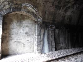 Ligne Maginot - GIGNE Sud (Tunnel de) (Blockhaus pour arme infanterie) - A droite alcove pour recevoir un battant de la porte