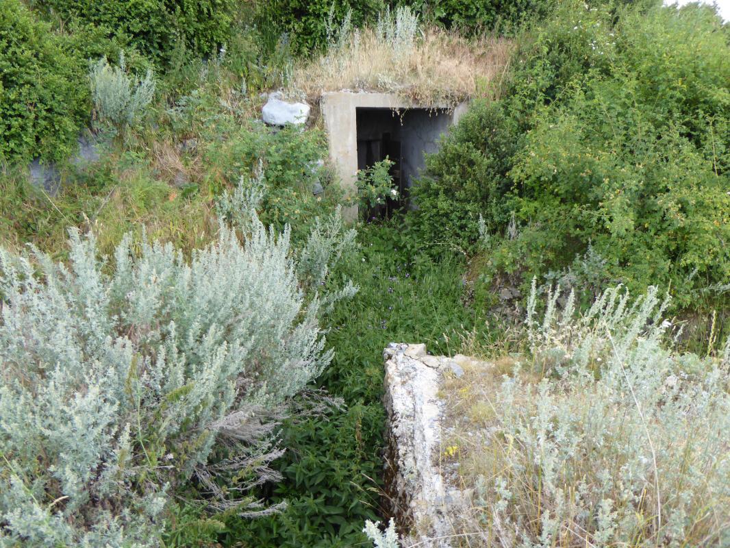 Ligne Maginot - Cuve de CONCHETAS - C1 - Départ de la tranchée de l'entrée est