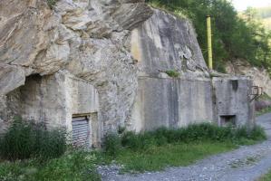 Ligne Maginot - ROCHE LA CROIX (RLC) - (Ouvrage d'artillerie) - Bloc 1
A gauche, la prise d'air principale de l'ouvrage