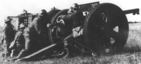 Ligne Maginot - Canon de 75 mle 1897  TTT - Le canon et son casier à munitions