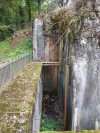 Ligne Maginot - Ouvrage d'Infanterie du Bambesch - Bloc 2
Fossé diamant au niveau de l'entrée