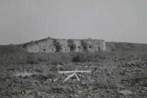 Ligne Maginot - SIMSERHOF - (Ouvrage d'artillerie) - Vue extérieure du bloc 5  après l'attaque américaine
Photo prise en décembre 1944
Photo 6AG 28454 / ETA HQ 44 30223 , 19 dec 1944