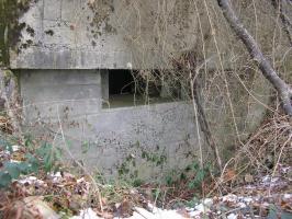 Ligne Maginot - BOIS de HOFFEN 2 ( Blockhaus pour arme infanterie ) - Créneau de tir