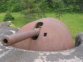 Ligne Maginot - Batterie d'artillerie des PAYSANS - Pièce de 10cm similaire à celles en place (Fort de Mutzig)