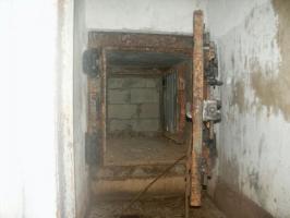 Ligne Maginot - LAVOIR - (Ouvrage d'artillerie) - Bloc 1
Etage inférieur
L'issue de secours murée