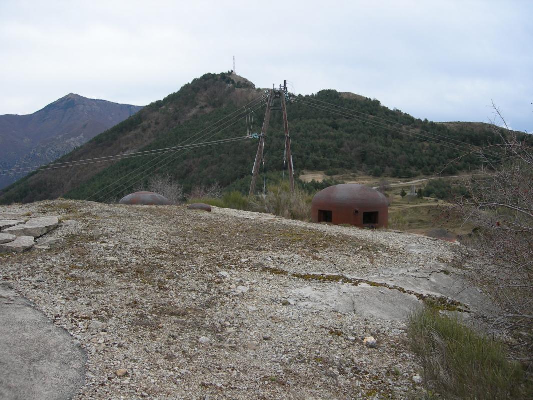 Ligne Maginot - Ouvrage d'artillerie du COL de BROUIS - Vue sur La Cougoule