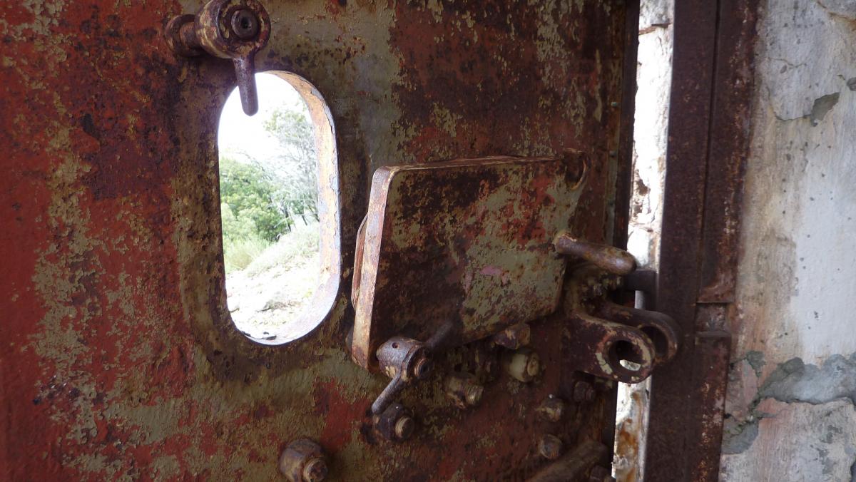 Ligne Maginot - Observatoire du PIC de GARUCHE - Détails de la porte