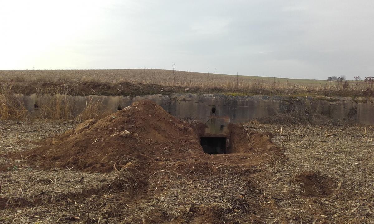 Ligne Maginot - Abri d'OBERSHAEFFOLSHEIM - Construction avec 4 chambrées et latrines une entrée protégé par un créneau .