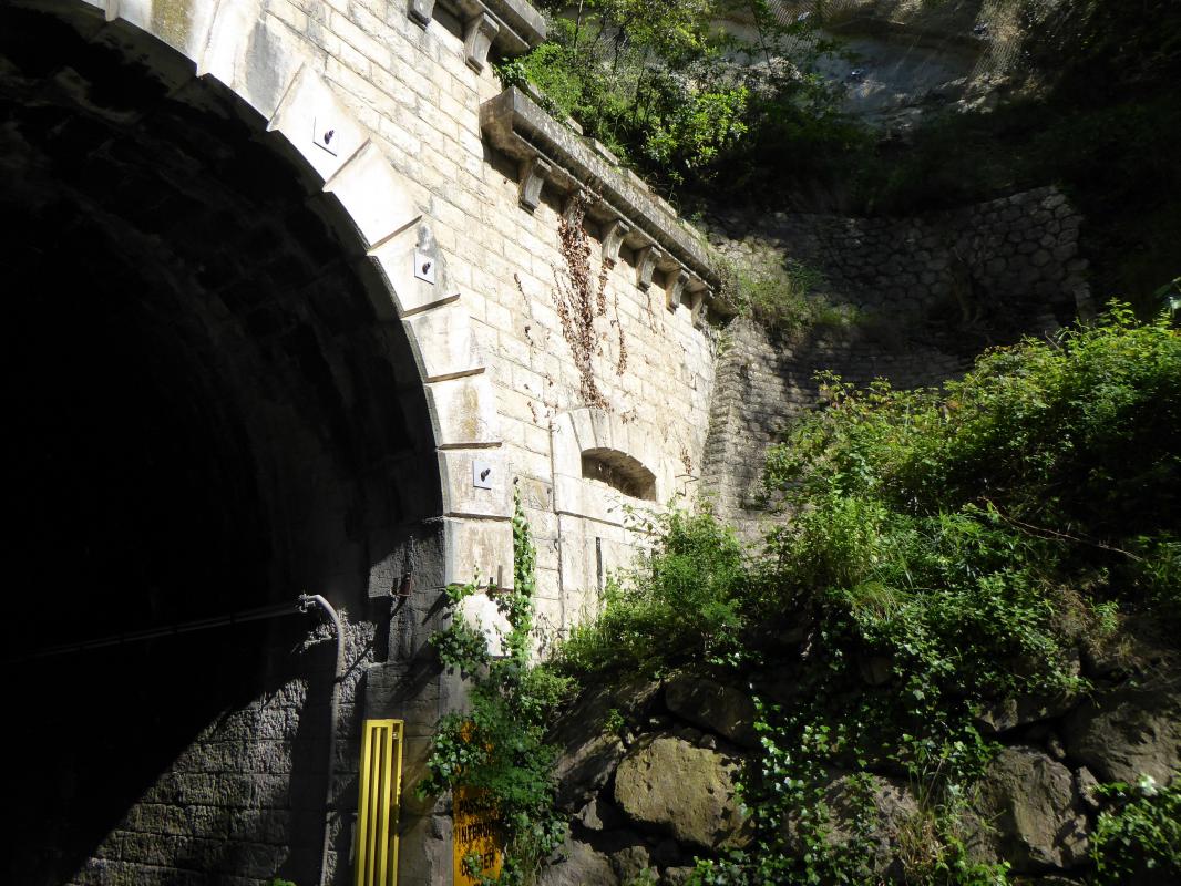 Ligne Maginot - Tunnel du BELLET - Fausses meurtrières droite