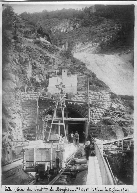 Ligne Maginot - BERGUE NORD (TUNNEL DE) - (Blockhaus pour arme infanterie) - La construction de la tête de tunnel en 1924