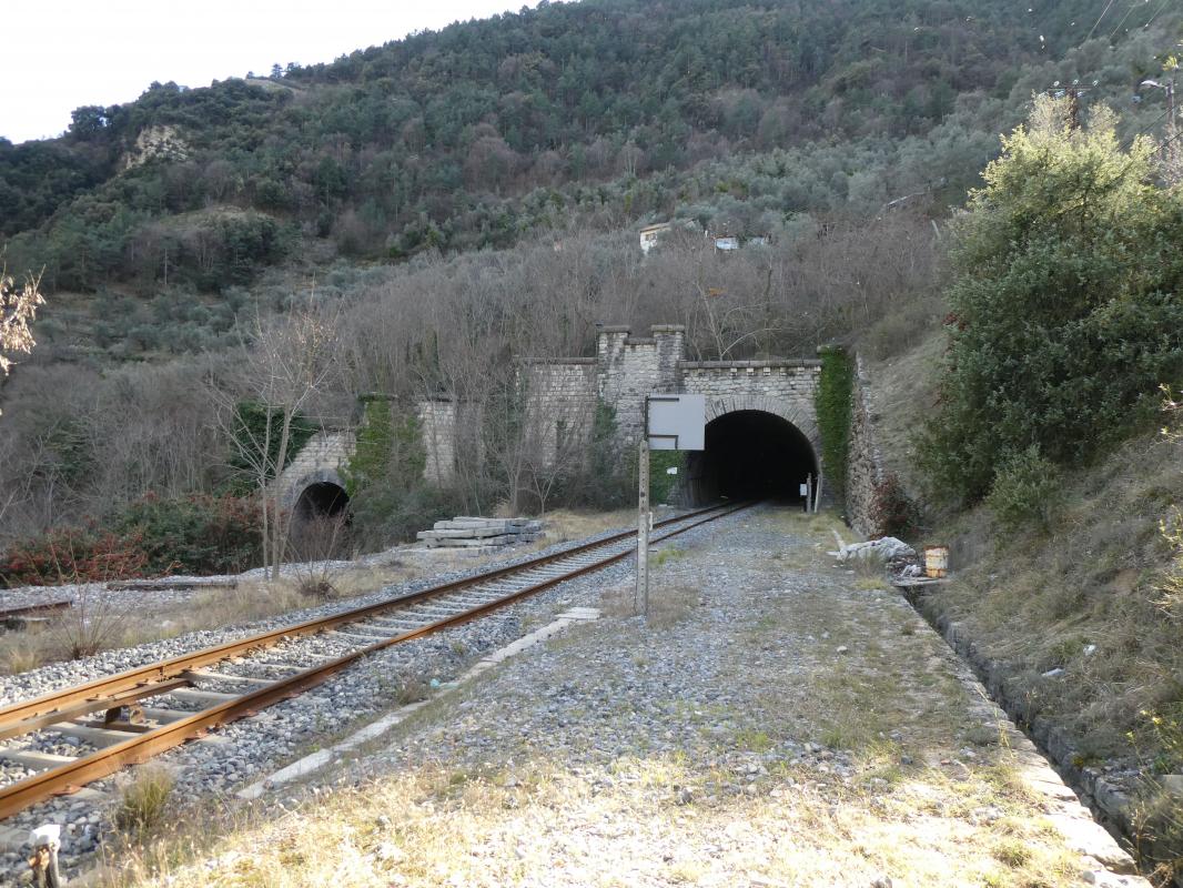 Ligne Maginot - GIGNE NORD ( TUNNEL DE ) - (Blockhaus pour arme infanterie) - 